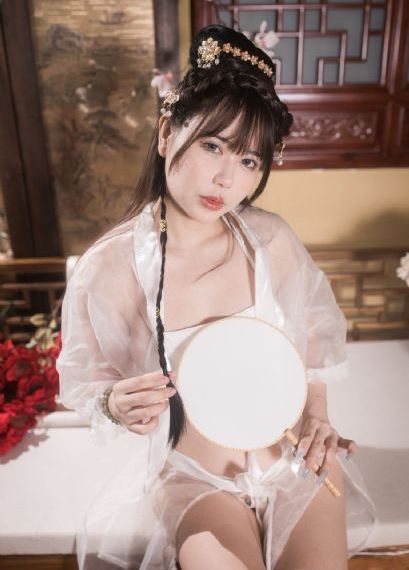 美女打男人光屁股的照片和视频_1080免费观看电视剧