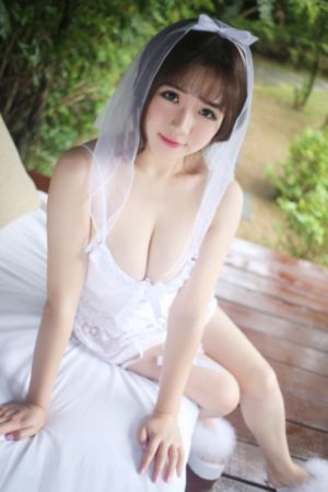 钟丽缇三级露全乳_BD在线视频播放