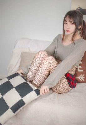 我被游泳教练摸到高潮_1080免费高清观看